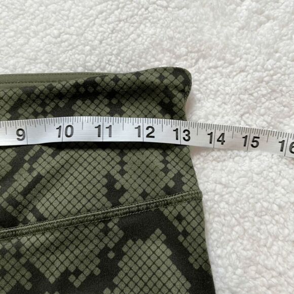 Lululemon LikeNew Wunder‎ Under Crop 6 Ziggy Snake Fatigue Green Full-On Luon - Picture 7 of 11